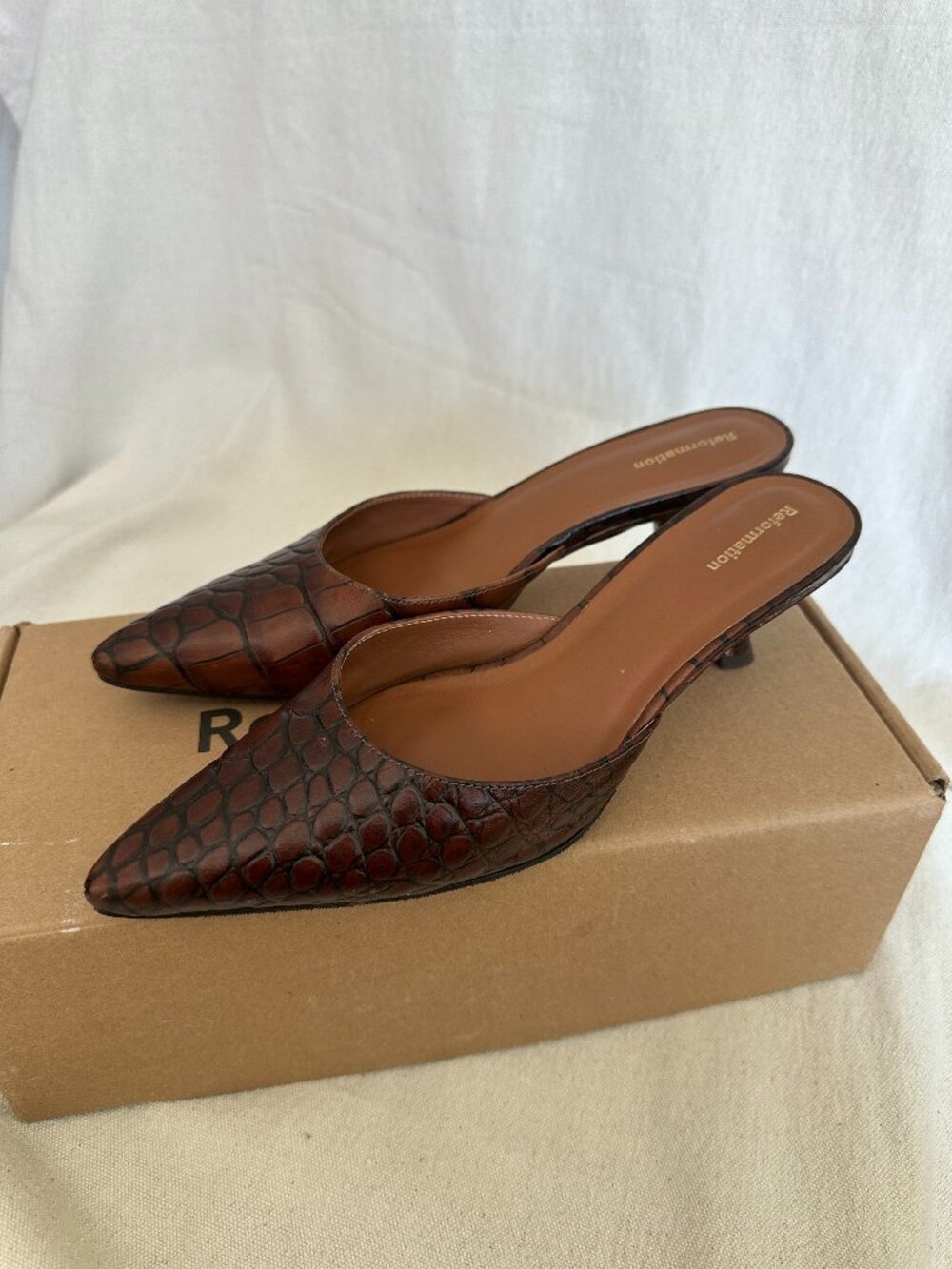 Reformation Wilda Kitten Heel Mule, Brown Croc Effect - Size 7